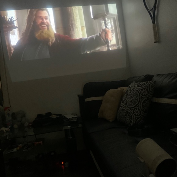 vendo proyector Samsung 4K Netflix YouTube y Música 🔥 - Picture 4 of 5